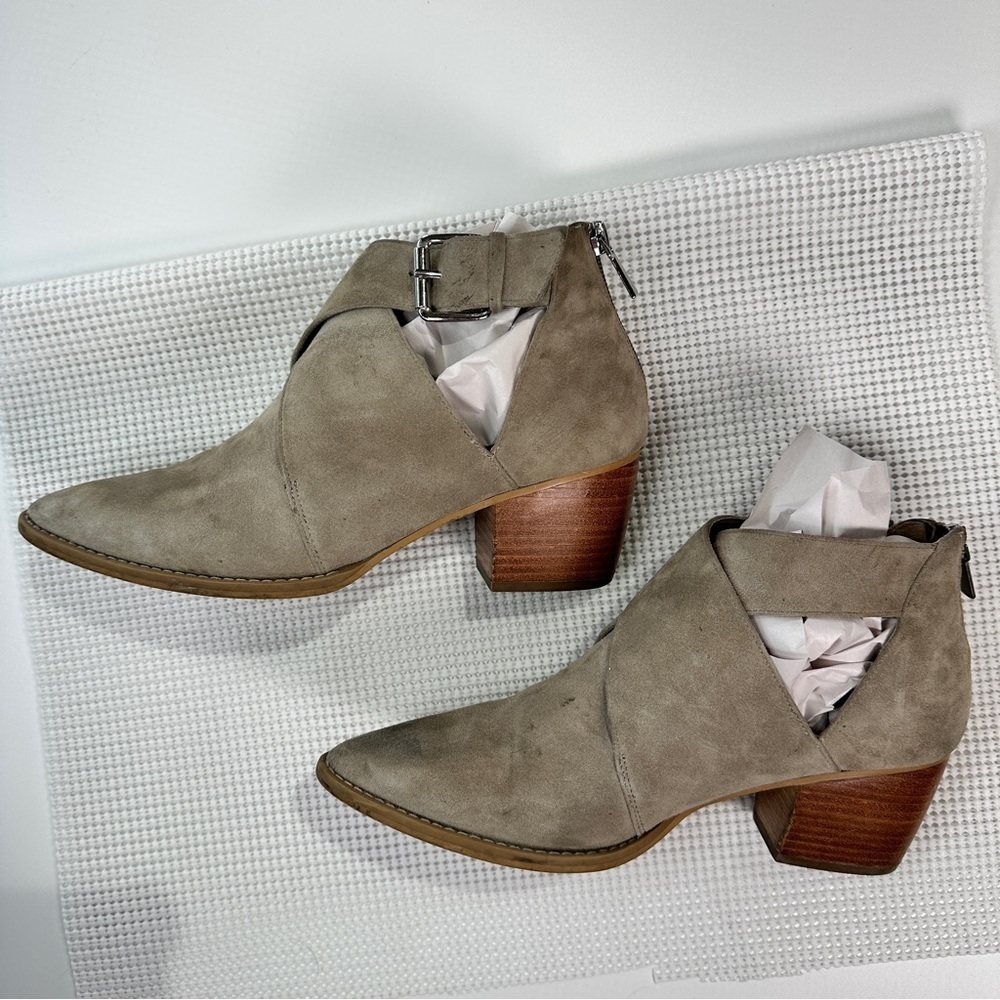 BP ankle booties suede pointed toe taupe size 8 - Picture 3 of 10